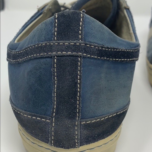 Italian deck shoes: stitching perfect; heel worn - Picture 3 of 13